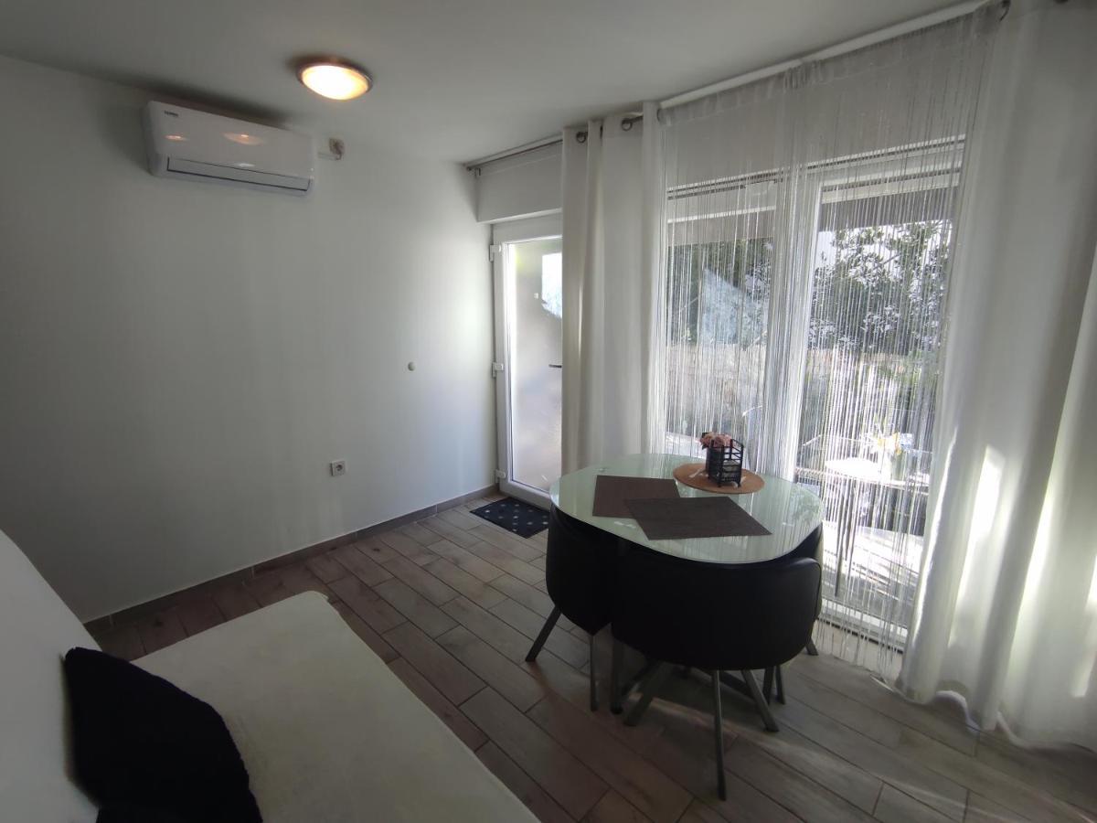 Apartments Emi & Nini Sibenik Exterior photo